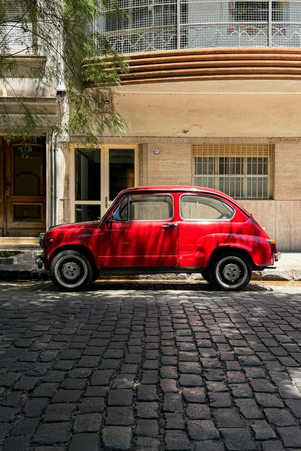Crveni automobil - boja koja zahtijeva pažljivo podudaranje
